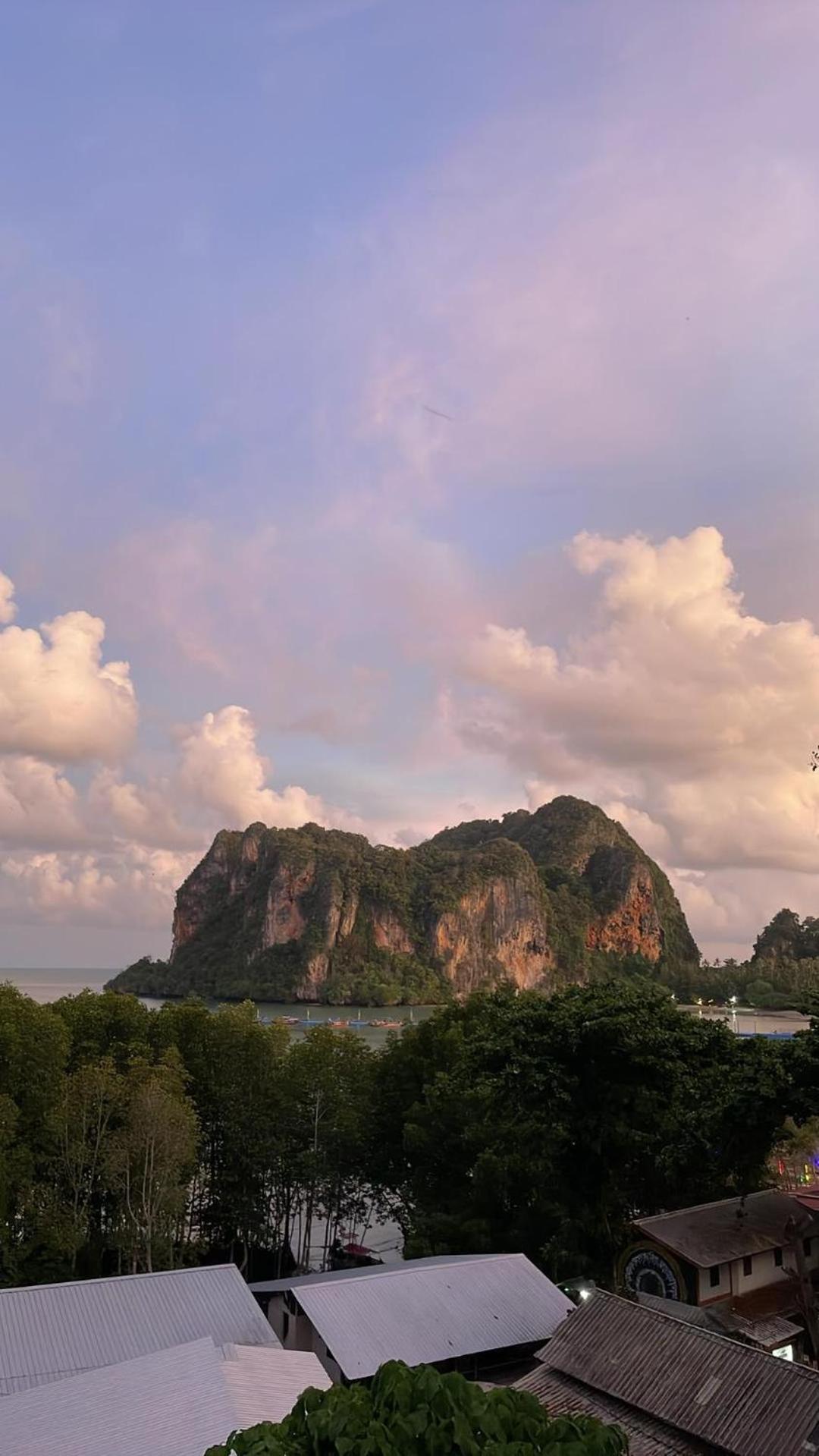 Blanco Hideout Railay - Youth Hostel 18 To 35 Only Praia de Railay Exterior foto